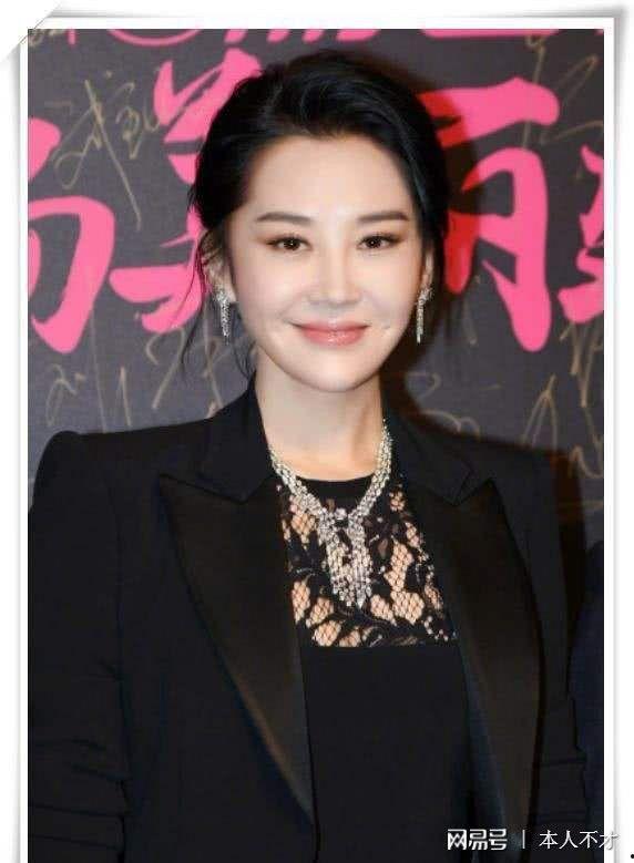 娱乐圈吃瓜爆料许晴,娱乐圈的“不老女神”，揭秘她的神秘生活