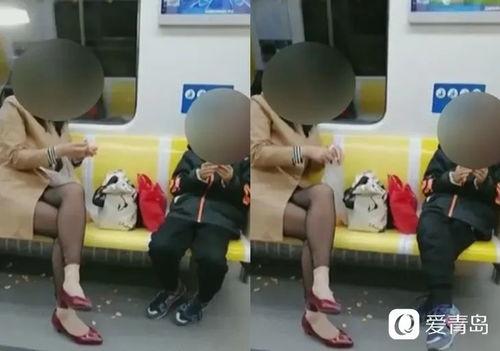 娱乐吃瓜酱人多的地铁,娱乐吃瓜酱成热门话题